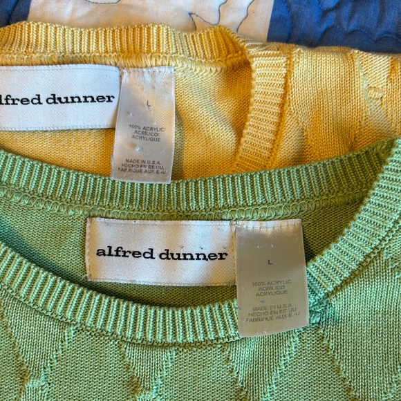 Green and Yellow Sweater Set of 2 - Picture 2 of 3